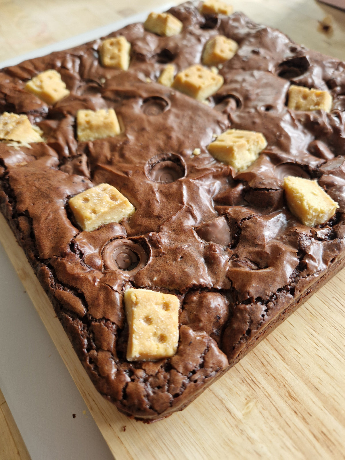 Rolo & Shortbread Brownies