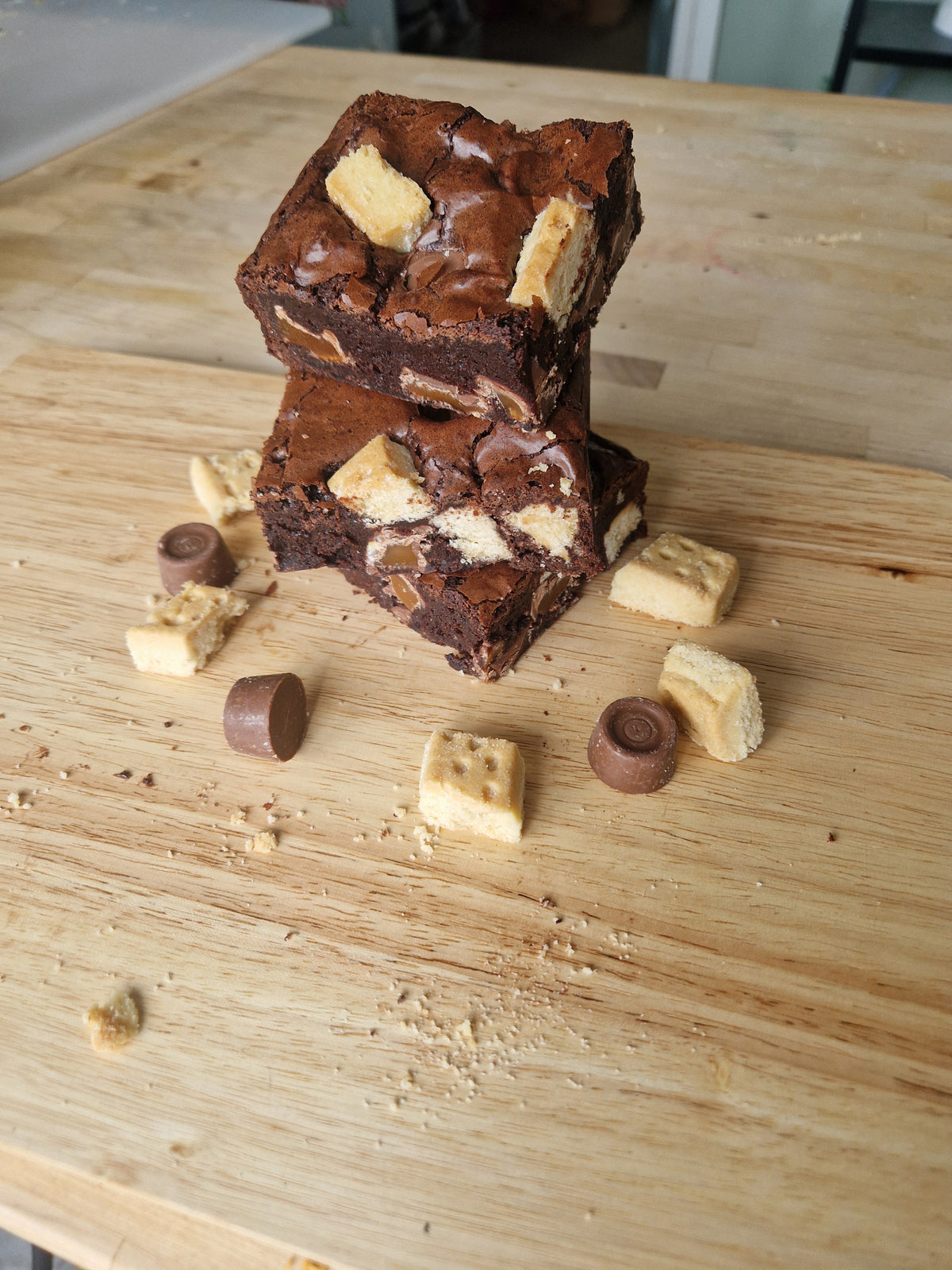 Rolo & Shortbread Brownies
